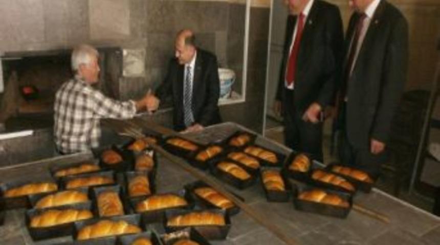 Ak Partililer Bayramda Niğde&rsquo;yi Karış Karış Gezdi