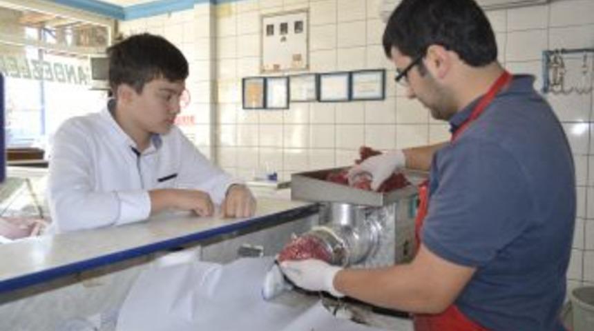 Kasaplarda kurban eti mesaisi başladı