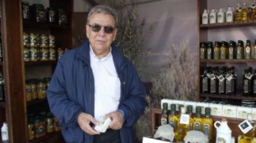 Aziz Kocaoğlu Ayvalık&rsquo;ta Stres Atıyor