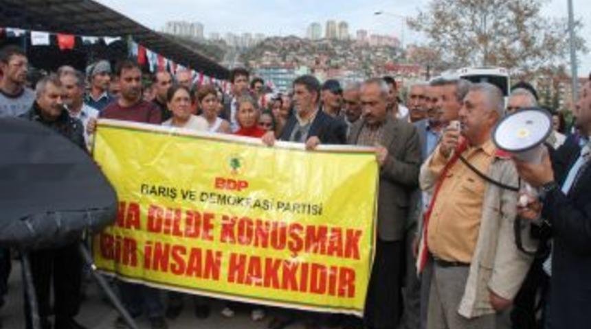 Polis, BDP'lilerin AK Parti'nin &Ouml;n&uuml;ne Siyah &Ccedil;elenk Koymasına Izin Vermedi