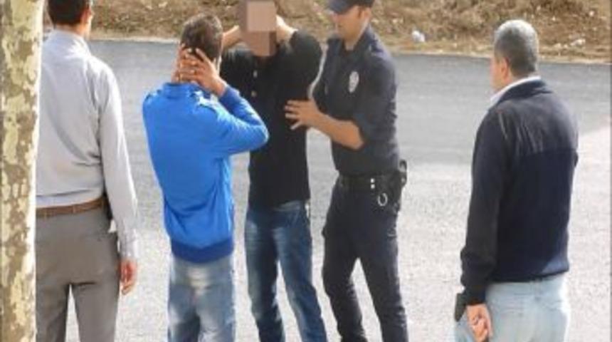 Hamile Eski Eşi Ile Bebeğini &Ouml;ld&uuml;ren Katil Zanlısı Tutuklandı