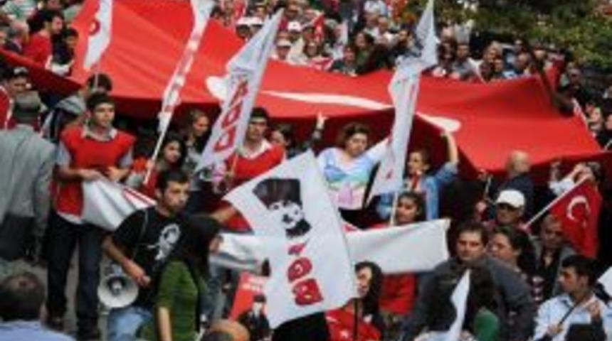 ADD Samsun Şubesi, 'Cumhuriyet Y&uuml;r&uuml;y&uuml;ş&uuml;' D&uuml;zenledi