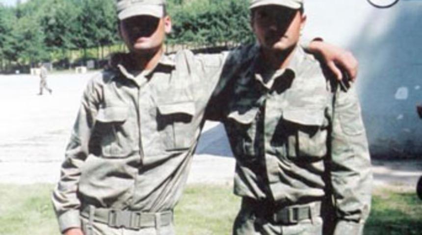 İkizler &ouml;l&uuml;me de birlikte gitti