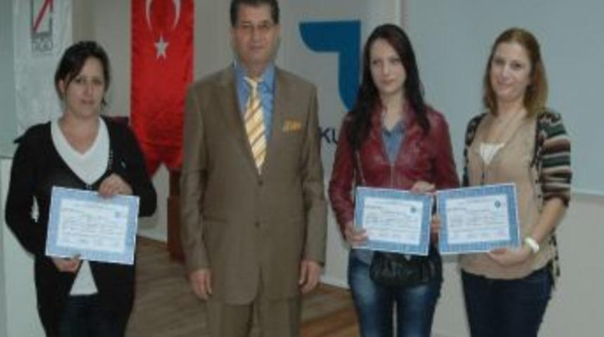 Tagid`den Eğitimlerini Tamamlayan Kursiyerlere Sertifika