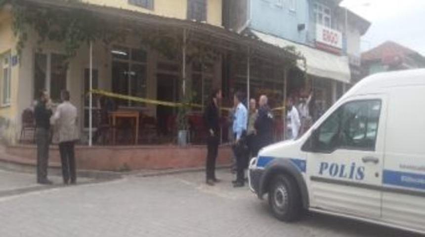 Kahvehanede Silahlı Kavga: 2 Yaralı