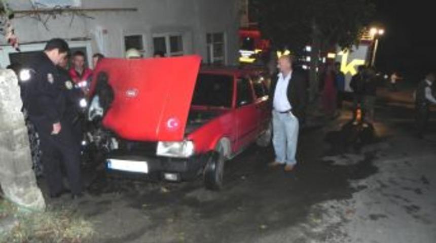Park Halindeki Otomobil Alev Aldı