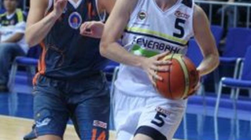 Kadınlar Basketbolda Fenerbah&ccedil;e, Mersin B&uuml;y&uuml;kşehir Belediyesi'ni 77-54 Yendi