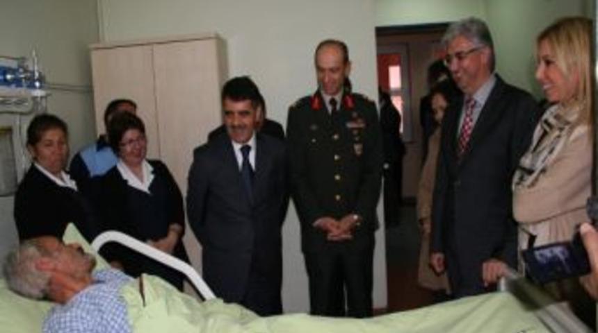 Kars&rsquo;ta Protokol Bayramlaştı