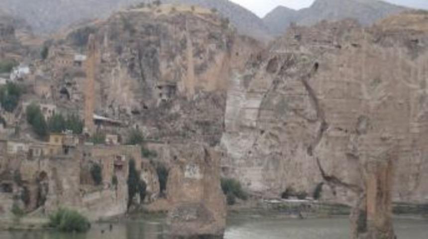 Batmanlı Rehber &Ccedil;ocuklar Hasankeyf&rsquo;in Ziyarete A&ccedil;ılmasını D&ouml;rt G&ouml;zle Bekliyor