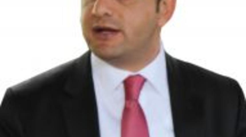 Din&ccedil;, aday adaylığına g&ouml;z kırptı