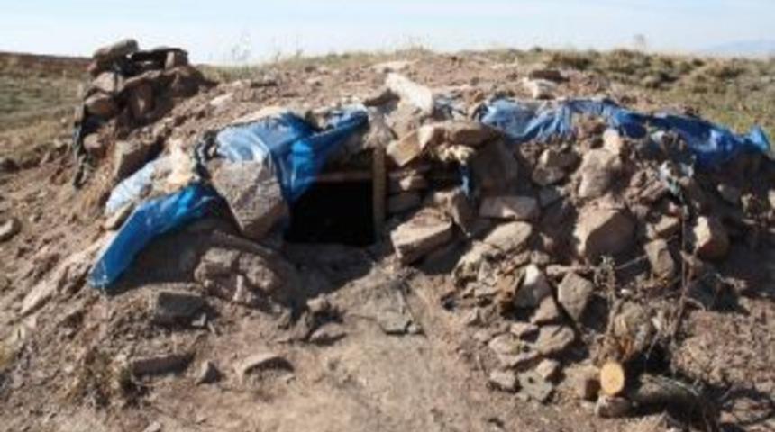 İnsanlara K&uuml;s&uuml;p Dağı &Ccedil;ıktı