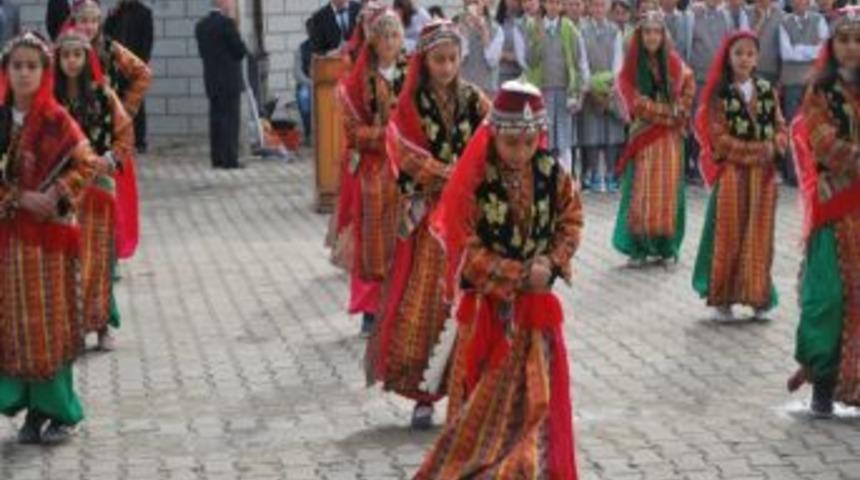 Pazarlar&rsquo;da Cumhuriyet Coşkusu