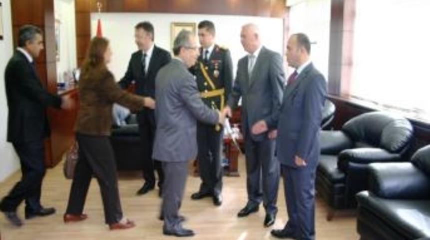 Kemalpaşa Kaymakamlığı&rsquo;nda Cumhuriyet Bayramı Tebrikat T&ouml;reni Yapıldı