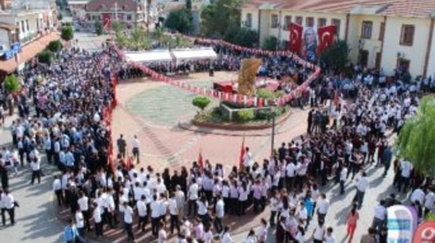 Gazipaşa 29 Ekim&rsquo;i Cumhuriyet Meydanı&rsquo;nda Kutladı