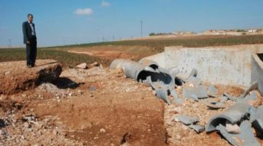 Şanlıurfa&rsquo;daki Sel Ana Yolları Yıktı