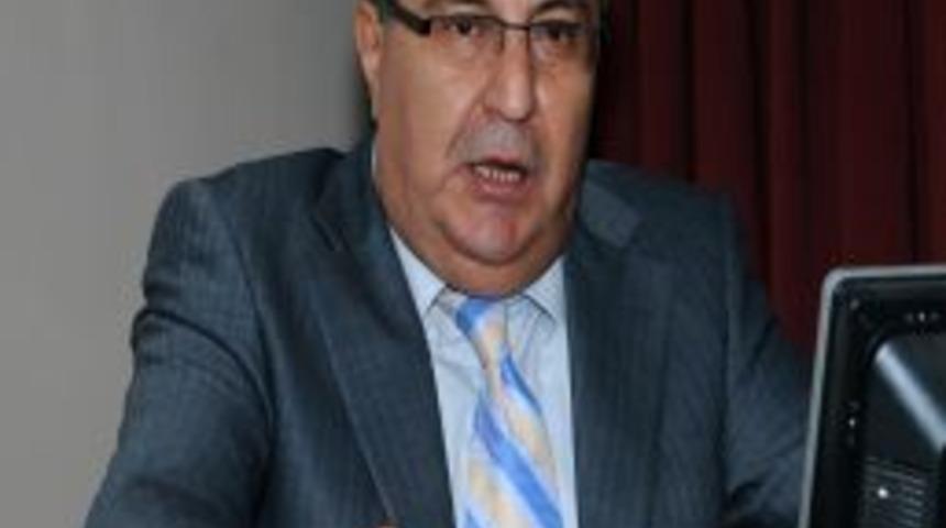 T&uuml;t&uuml;n Kurulu Başkanı, 37 Yıllık Sigara Tiryakiliğini Kızı Y&uuml;z&uuml;nden Bırakmış