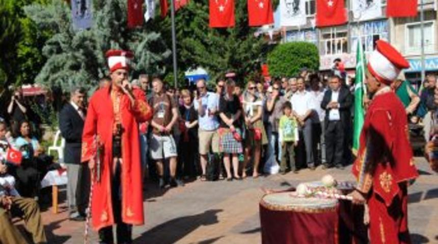 Kaymakam Bulgurlu: G&uuml;&ccedil;l&uuml; T&uuml;rkiye'nin Yolu Millet&ccedil;e Bir Olmadan Ge&ccedil;iyor