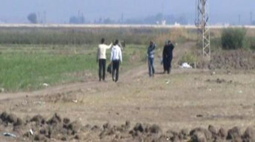 &Ccedil;atışmaların Dinmediği Harim&rsquo;den Yaya Olarak Ka&ccedil;ıyorlar