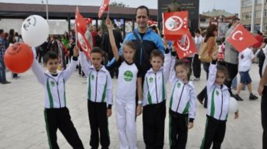 Sakarya&rsquo;da Cumhuriyet Coşkusu