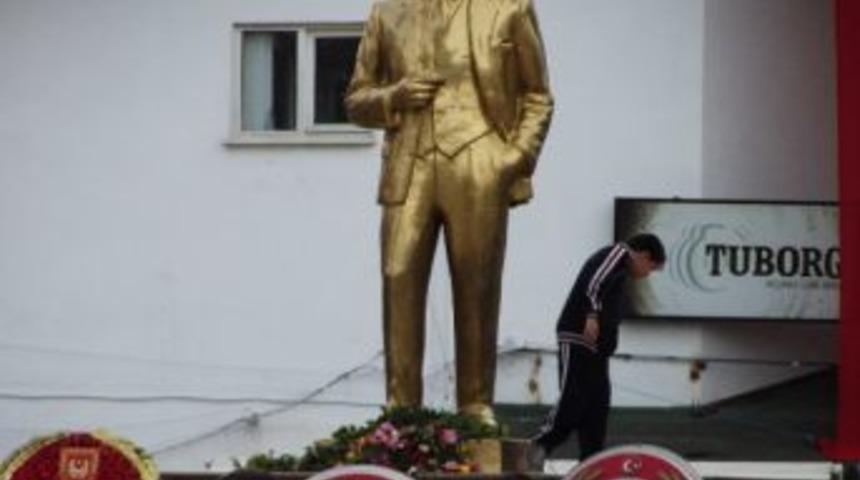 Şark&ouml;y&rsquo;de Şarkılı, T&uuml;rk&uuml;l&uuml; Cumhuriyet Kutlaması