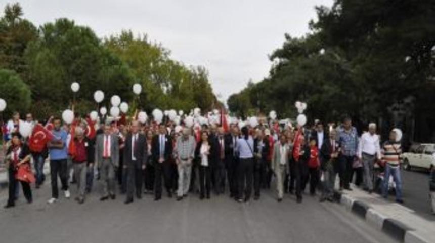 Manisa&rsquo;da Cumhuriyet Y&uuml;r&uuml;y&uuml;ş&uuml;