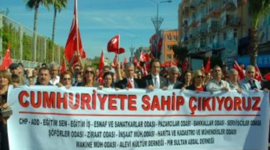 Manavgat'ta Cumhuriyet'e Sahip &Ccedil;ıkıyoruz Mitingi