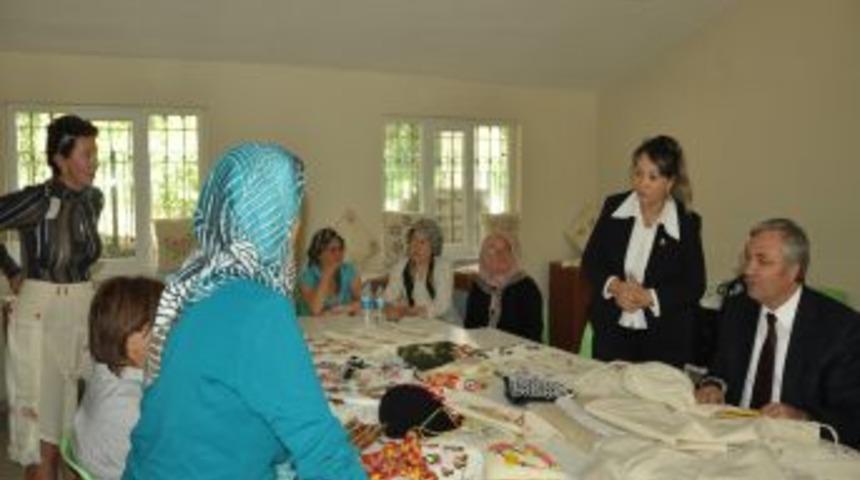 Köylü Kadınlar, Geçmişin Motiflerini Gelecekle Buluşturmaya Devam Ediyor