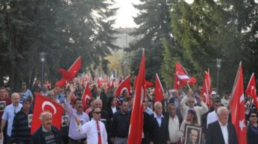 CHP'liler &Ccedil;orum'da Y&uuml;r&uuml;y&uuml;ş Yaptı