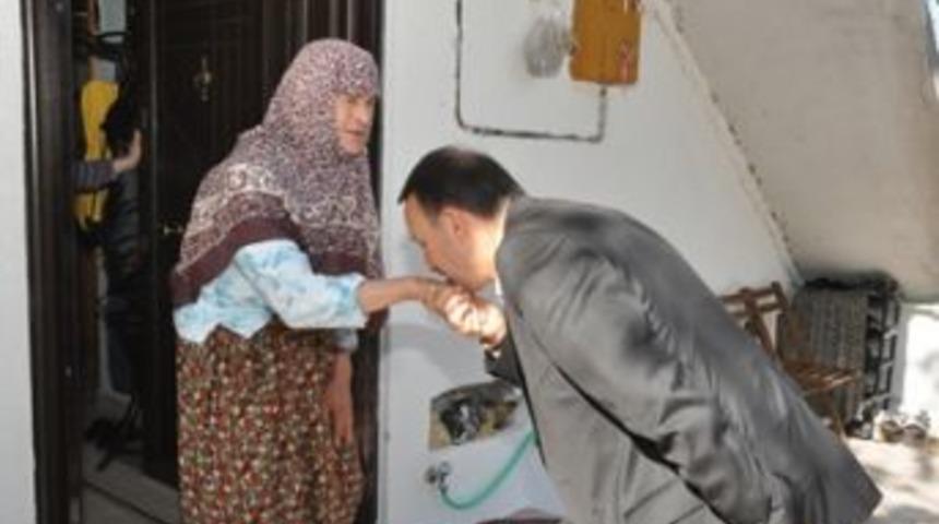 Karabalık&rsquo;tan bayram ziyaretleri