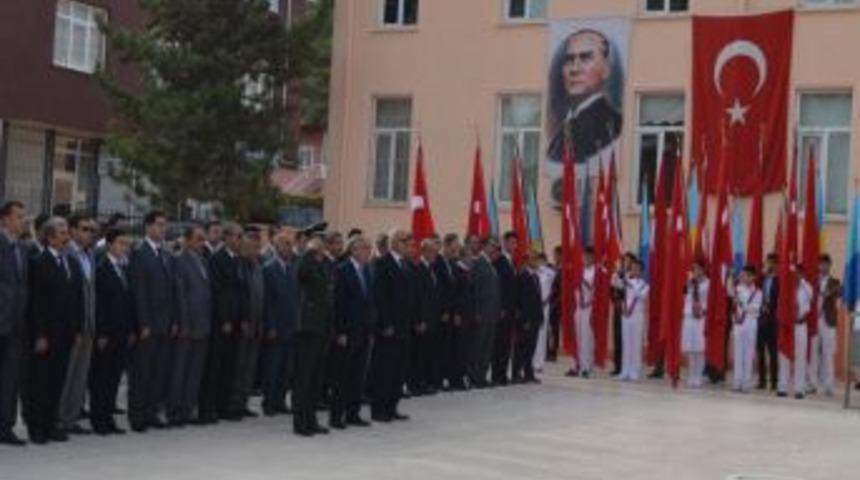 Sarıkaya Ve Aydıncık'ta Cumhuriyet Bayramı T&ouml;renle Kutlandı