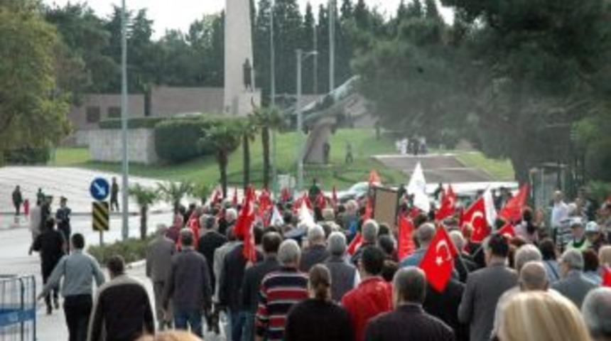 Chp Ve İp 29 Ekim'i Gayriresmi Kutladı