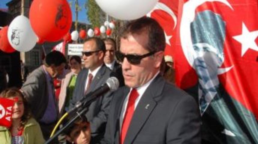 Kars&rsquo;ta &lsquo;cumhuriyet Mitingi&rsquo; D&uuml;zenlendi