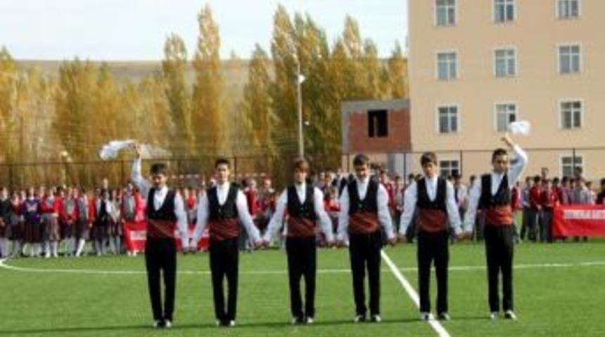 Yıldızeli&rsquo;nde Cumhuriyetin 89. Yılı Kutlamaları Yapıldı