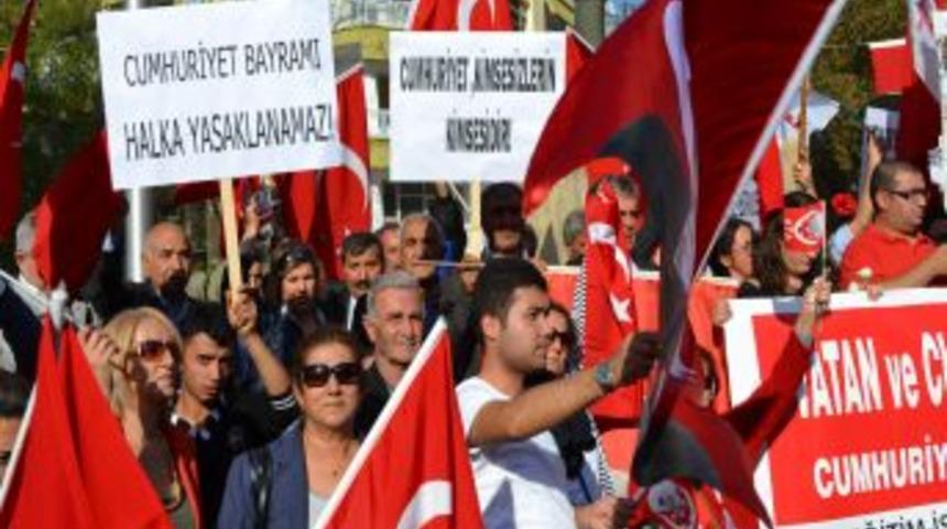 Kahramanmaraş&rsquo;ta Cumhuriyet Y&uuml;r&uuml;y&uuml;ş&uuml; D&uuml;zenlendi