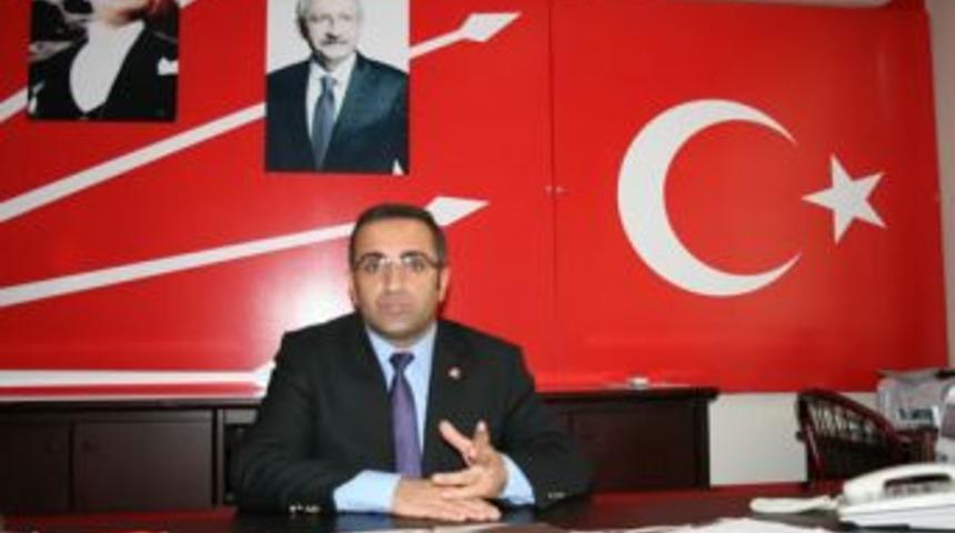 "T&uuml;rkiye Cumhuriyeti fetvayla y&ouml;netilemez"