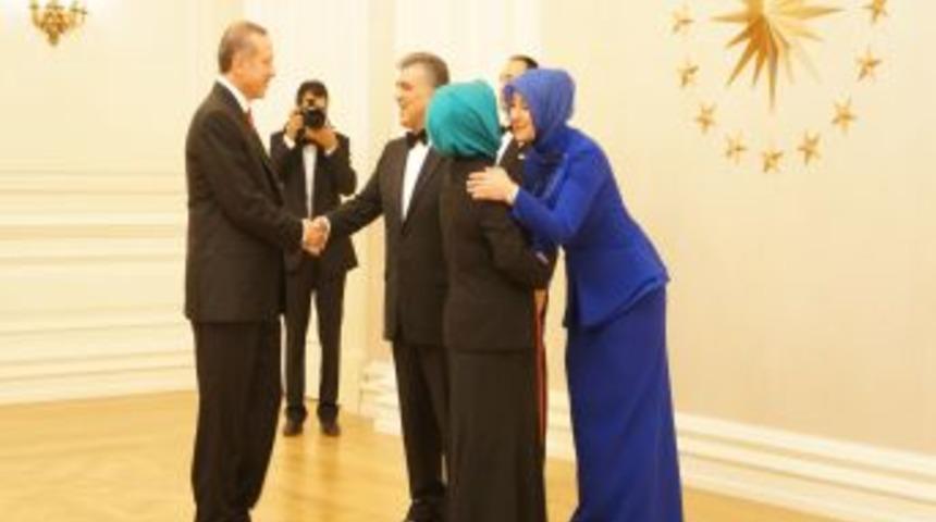 Başbakan Erdoğan: Emine Hanım'la Bizi Buraya Sokmayanlar Utansın