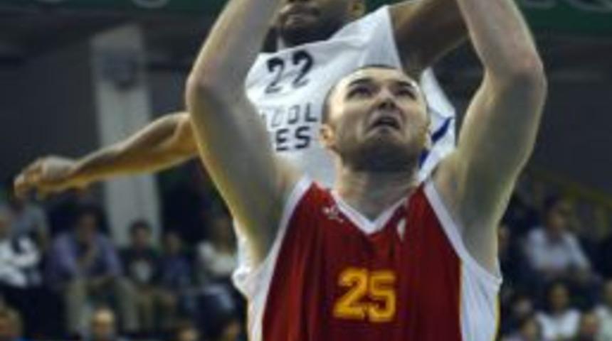 Efes Pilsen: 73 - Galatasaray Medical Park: 83