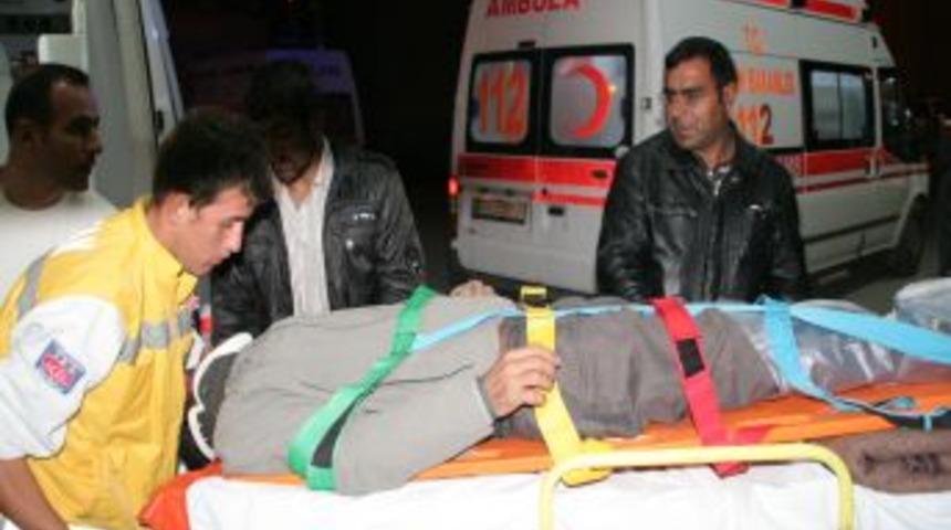 Erzincan&rsquo;da Kaza: 1&rsquo;i Ağır, 19 Yaralı