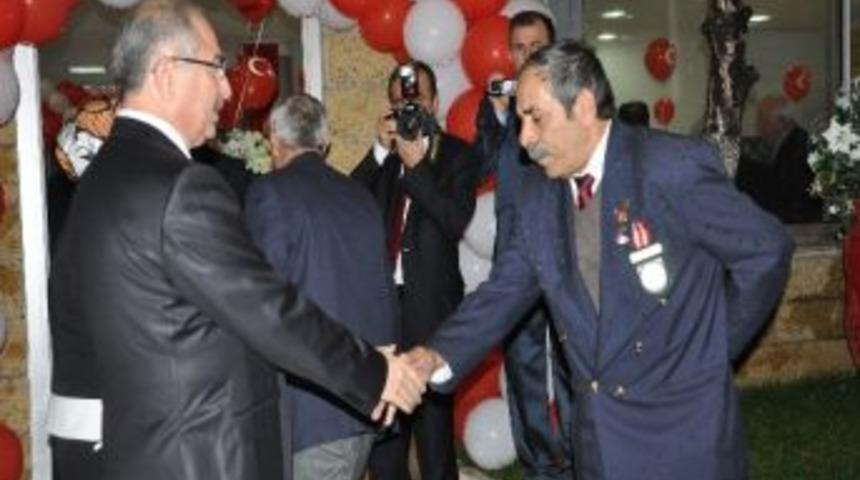 Kırklareli'de Cumhuriyet Resepsiyonu D&uuml;zenlendi