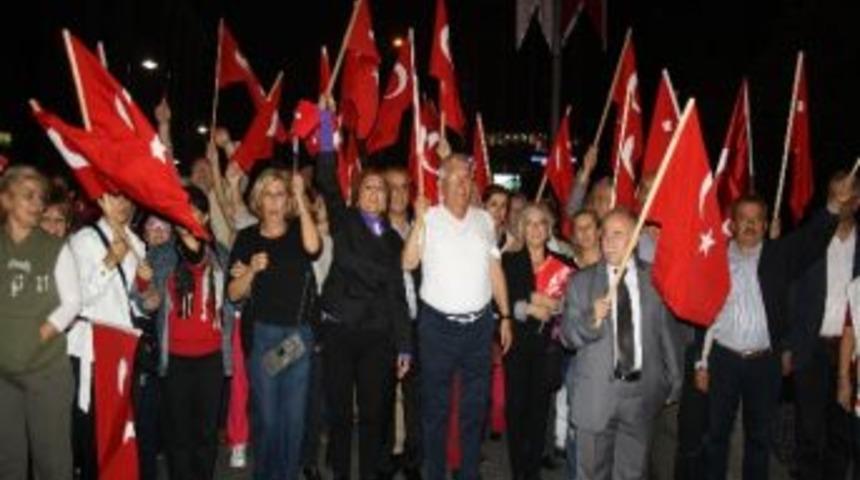 Ereğli&rsquo;de Cumhuriyet Bayramı Fener Alayı D&uuml;zenlendi