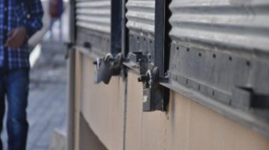 Silopi&rsquo;de Esnaf Kepenk A&ccedil;madı