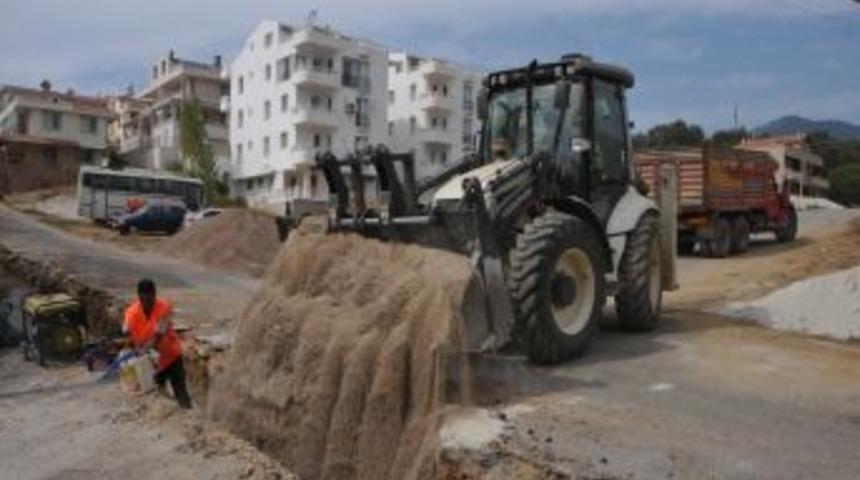 İzmir B&uuml;y&uuml;kşehir, &Ouml;zdere'ye 5 Milyon Liralık I&ccedil;me Suyu Yatırımı Yapıyor