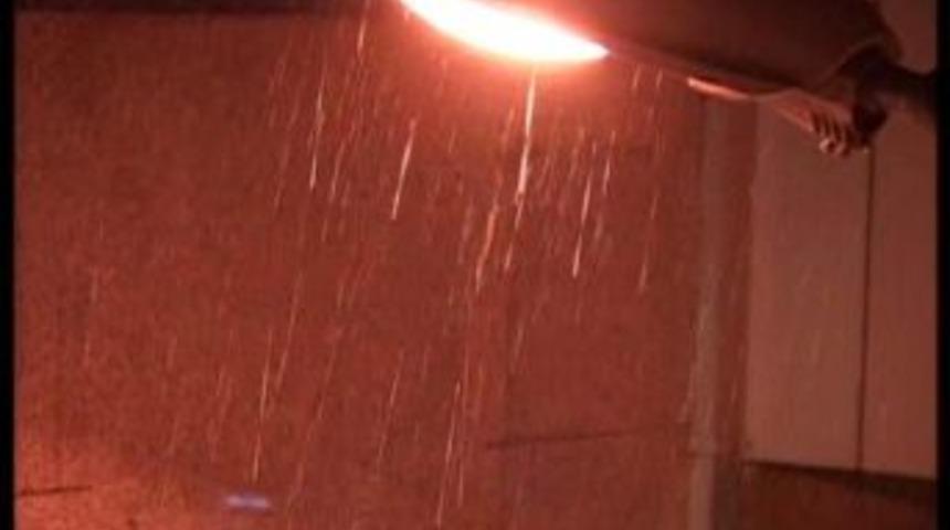 Balıkesir'de Sağanak Yağış