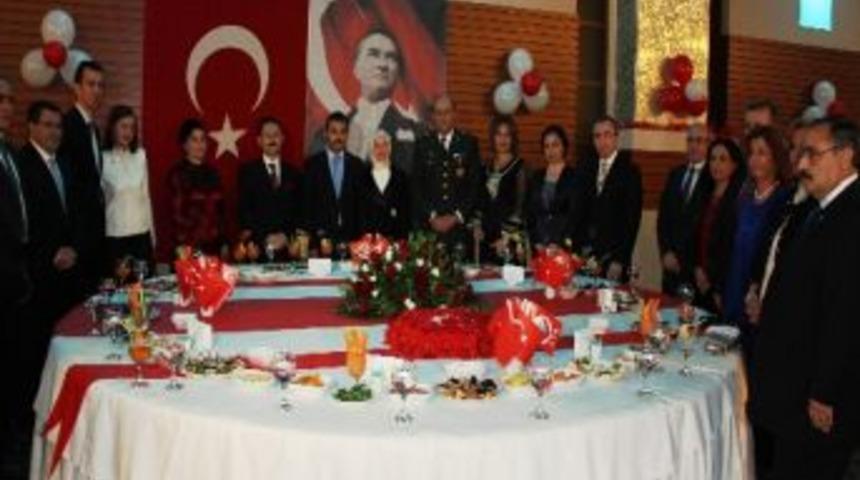 &Ccedil;orum Valiliği&rsquo;nden 29 Ekim Resepsiyonu