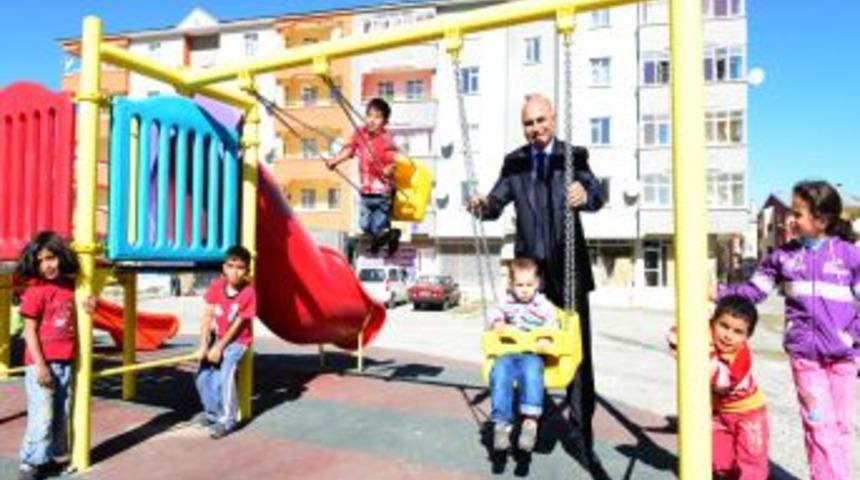 Yakutiye Belediyesi Oyun Parkları Ile &Ccedil;ocukları Sevindirdi