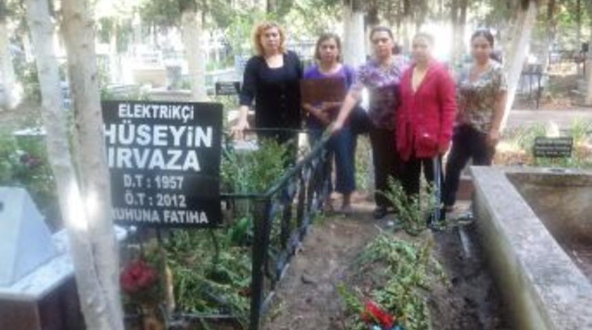 Ziyarete Gittikleri Annelerinin Mezarında Başkasını Buldular