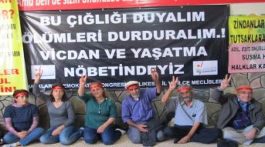 BDP&rsquo;liler Edremit Il&ccedil;e Binasında 3 G&uuml;nl&uuml;k A&ccedil;lık Grevi Başlattı