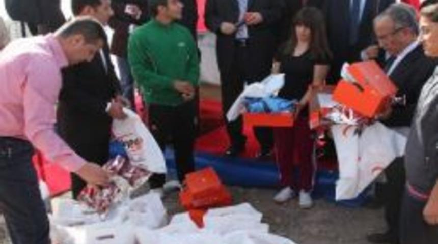 &Ccedil;ok Ama&ccedil;lı Spor Salonunun Temel Atma T&ouml;reni Yapıldı