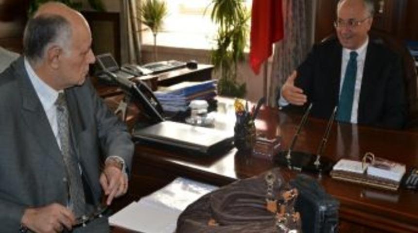 Gazeteci Hepşenkal&rsquo;dan Vali Daş&ouml;z&rsquo;e Ziyaret
