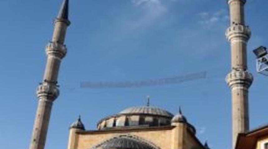 Merkezi Ezan Sistemi Sivas&rsquo;ta Kaldırılıyor